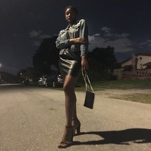 Meet your Posher, Violet